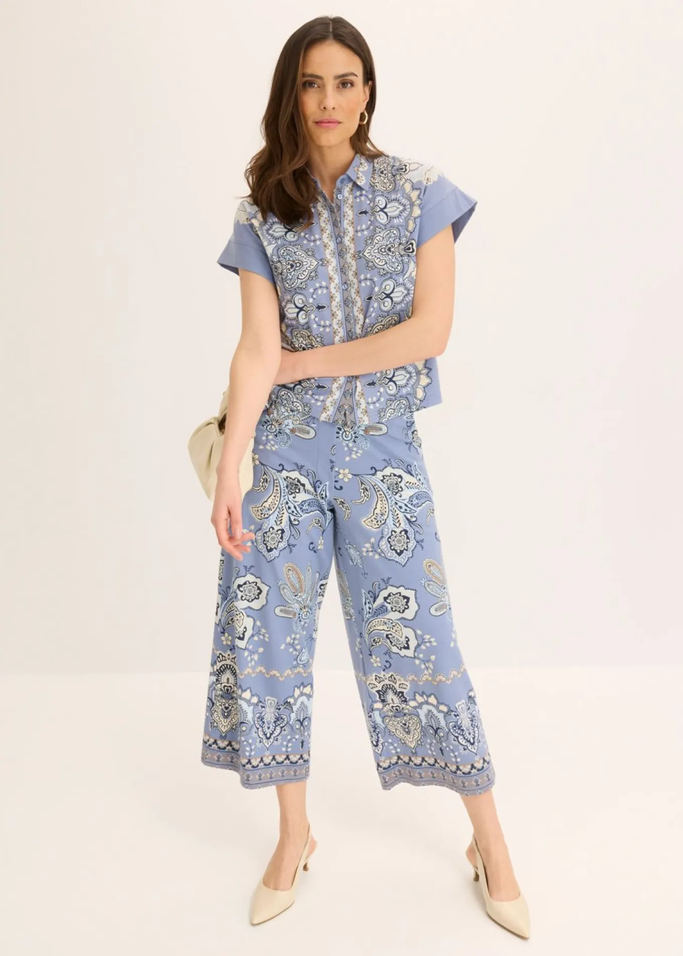 Pantalón de punto con estampado paisley