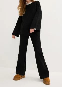 Pantalón de punto con patrón trenzado