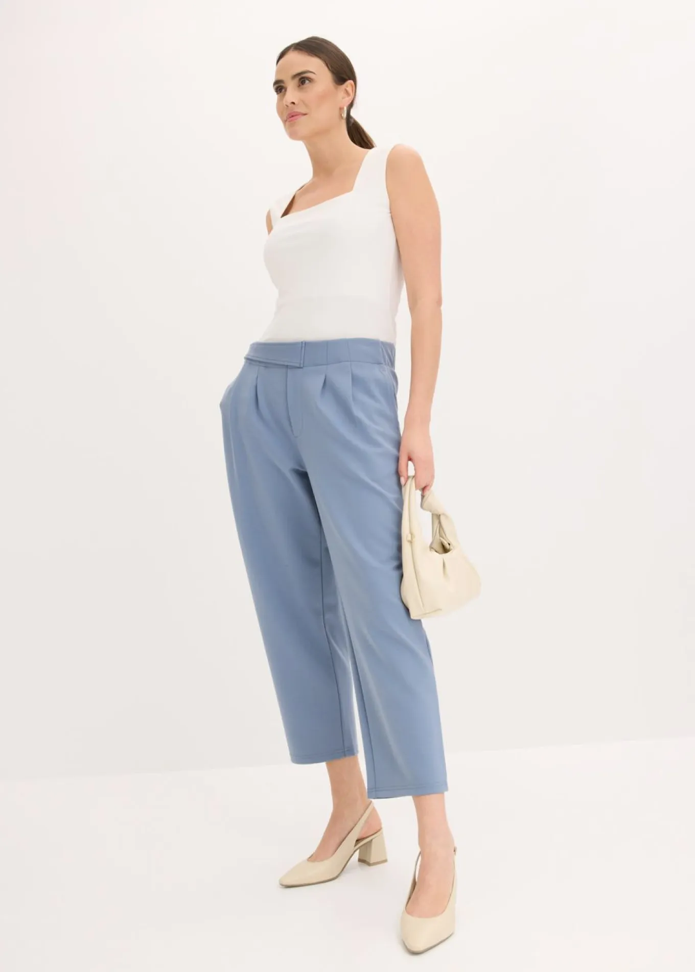Pantalón de punto con pinzas