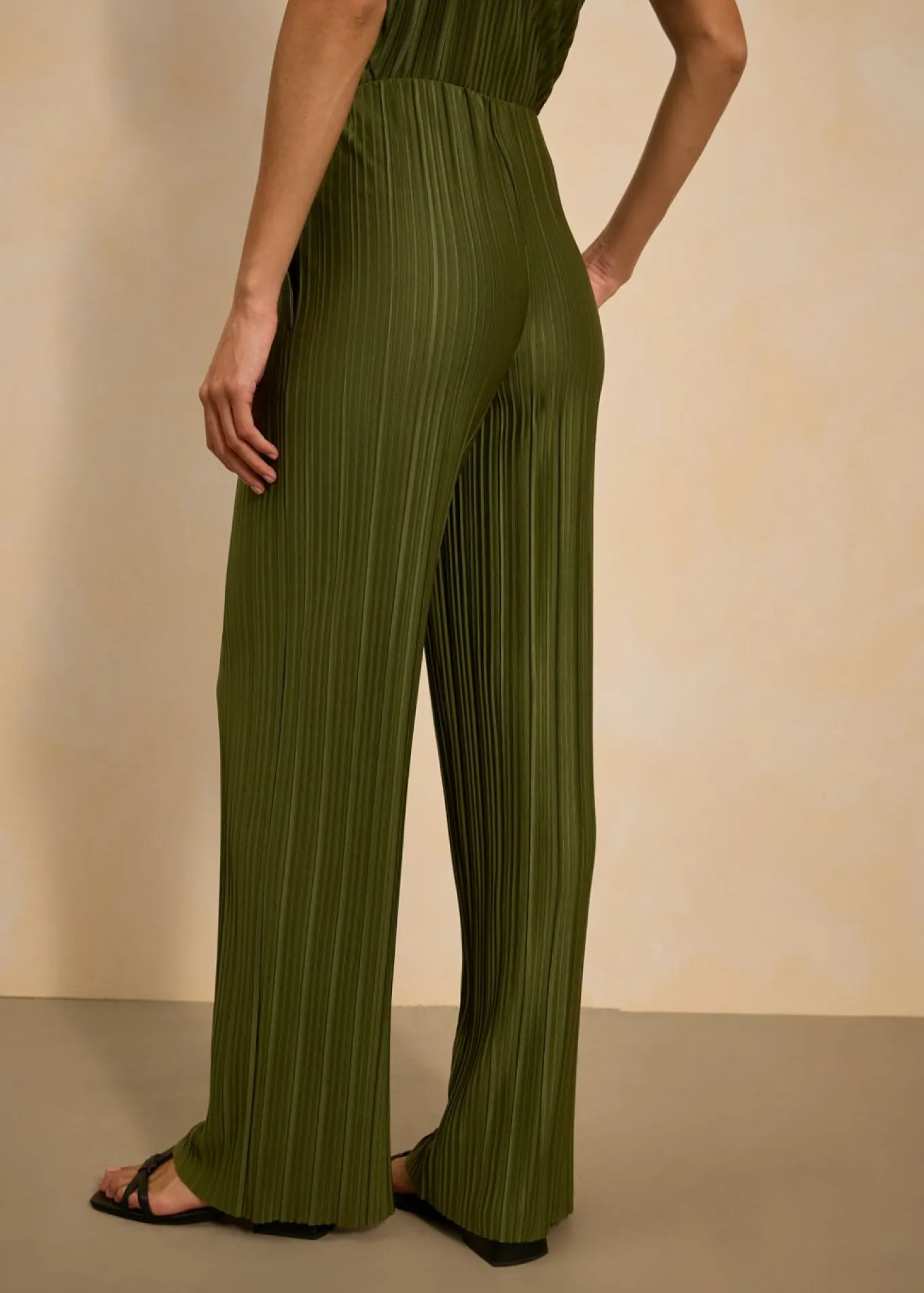 Pantalón de punto con plisado