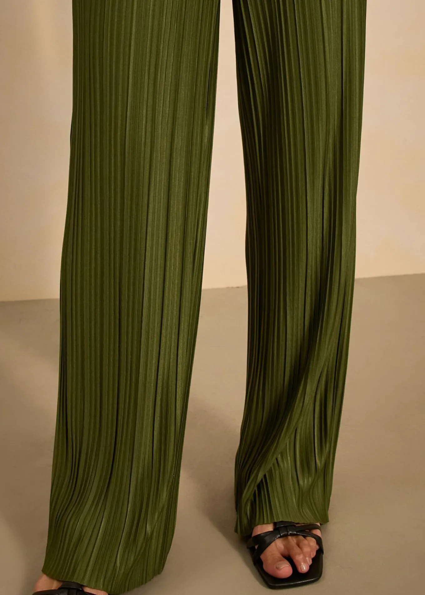 Pantalón de punto con plisado