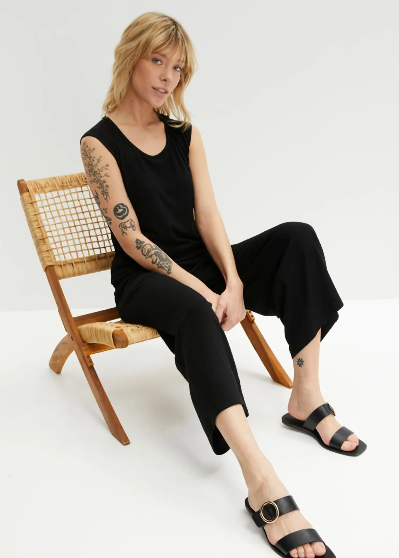Pantalón de punto de canalé con cinturilla cómoda