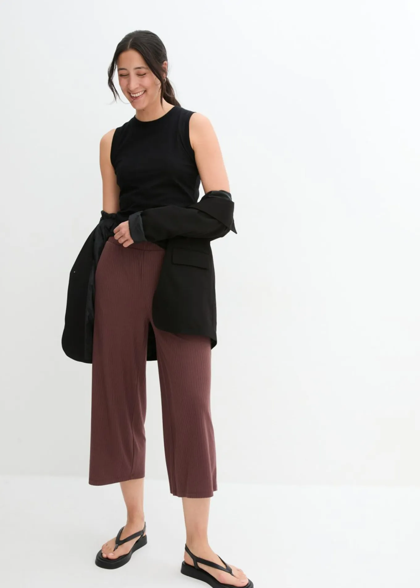 Pantalón de punto de canalé con cinturilla cómoda