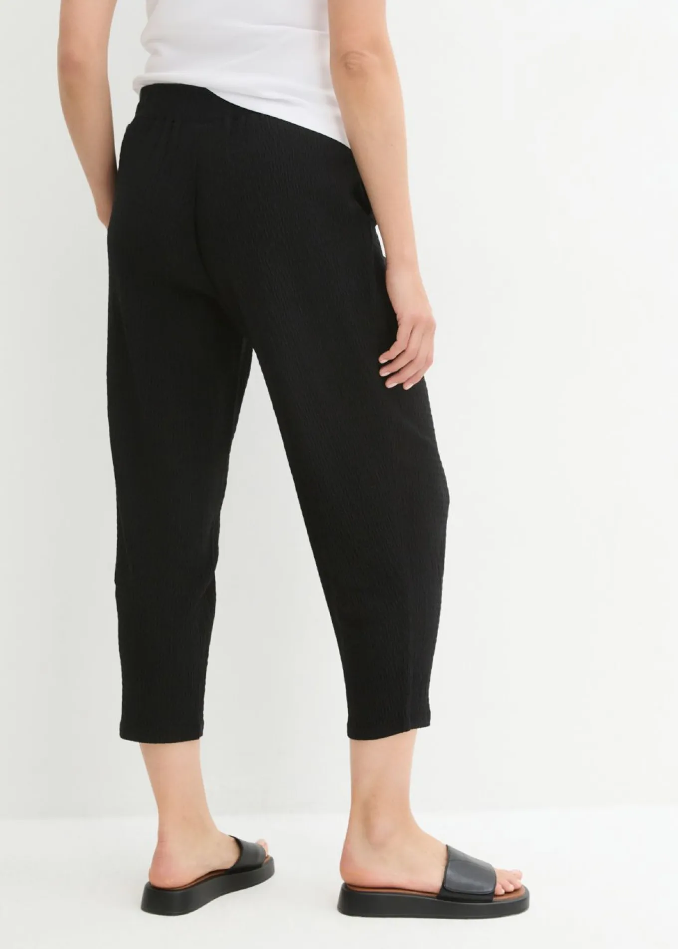 Pantalón de punto de material estructurado