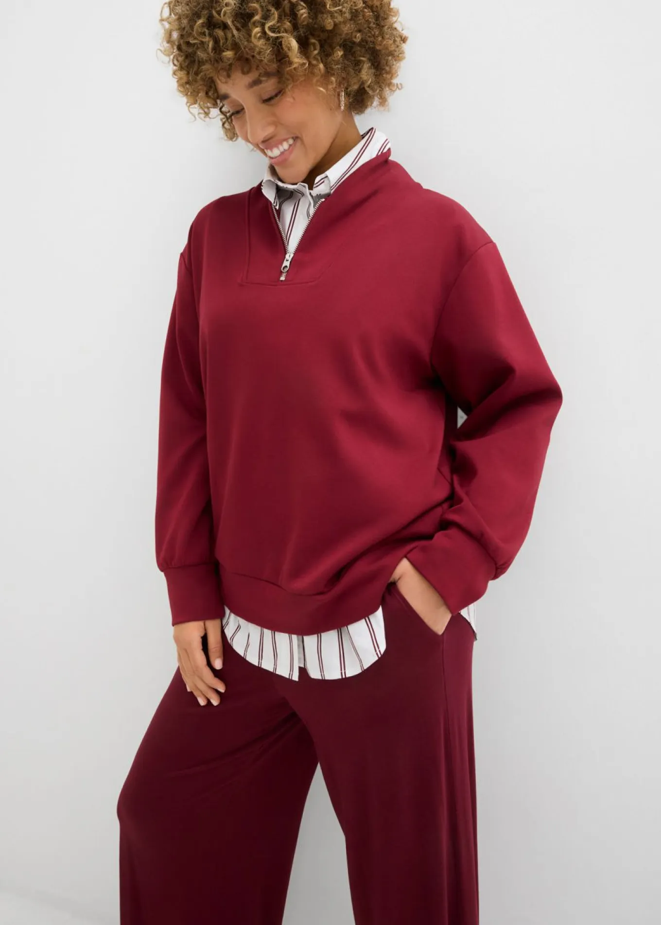 Pantalón de punto de mezcla de viscosa fluida, largo 7/8