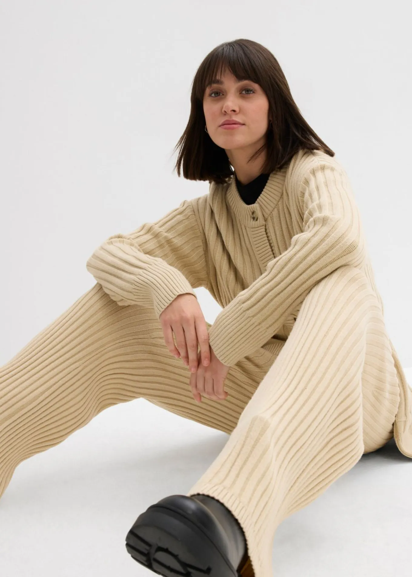 Pantalón de punto de mezcla de viscosa suave