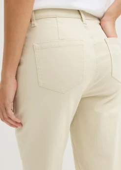 Pantalón de sarga acortado