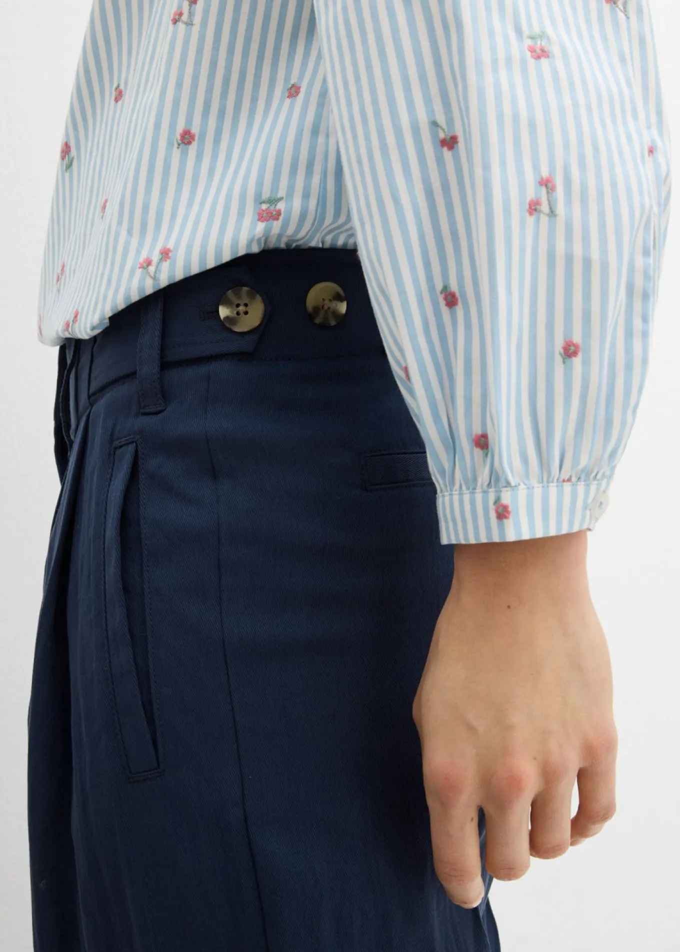 Pantalón de sarga con ajuste en la cintura