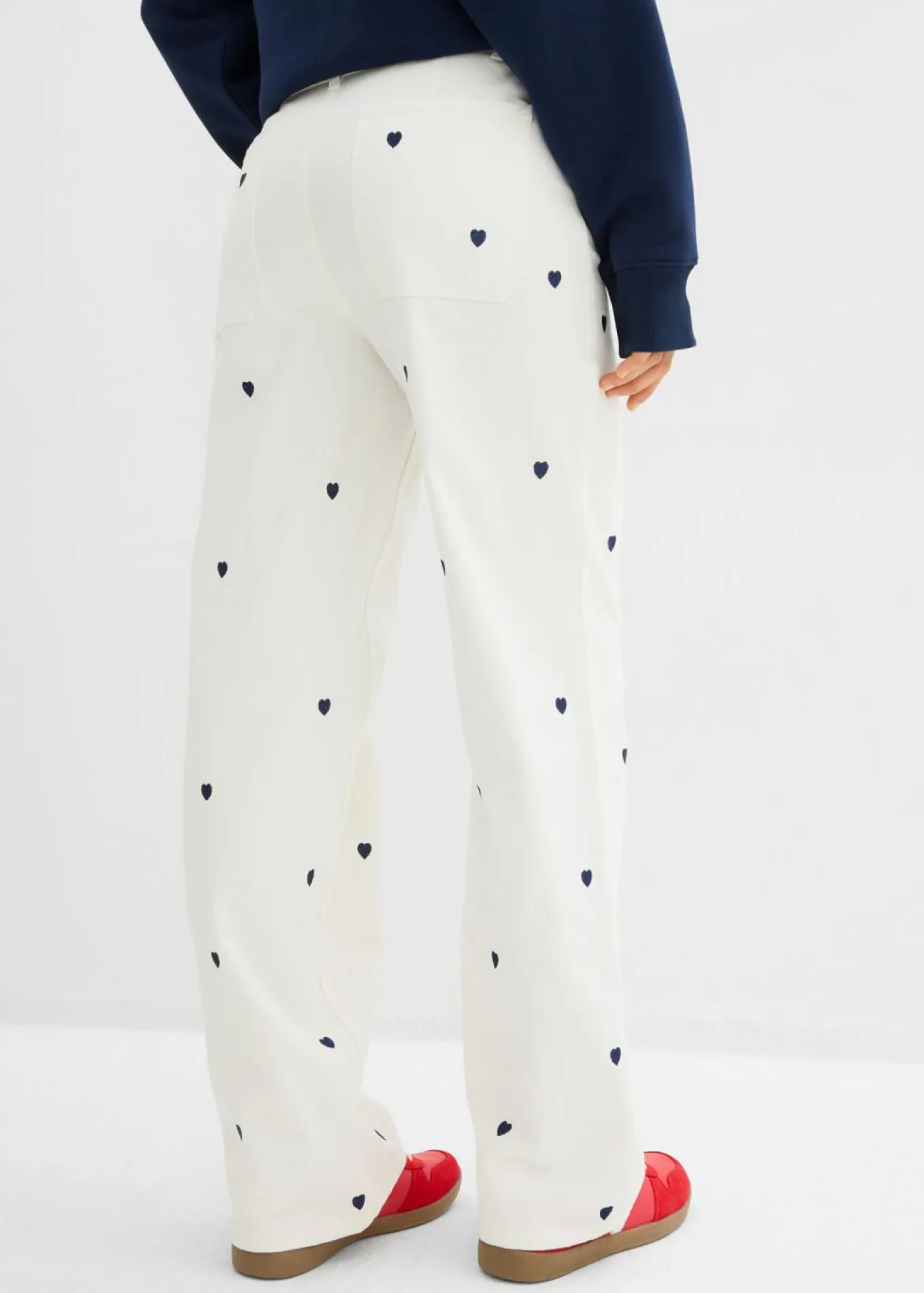 Pantalón de sarga con bordado