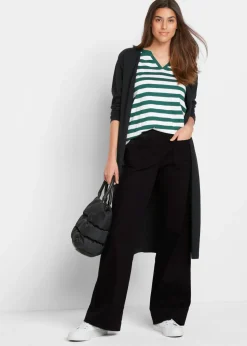 Pantalón de sarga con pernera acampanada y cintura cómoda