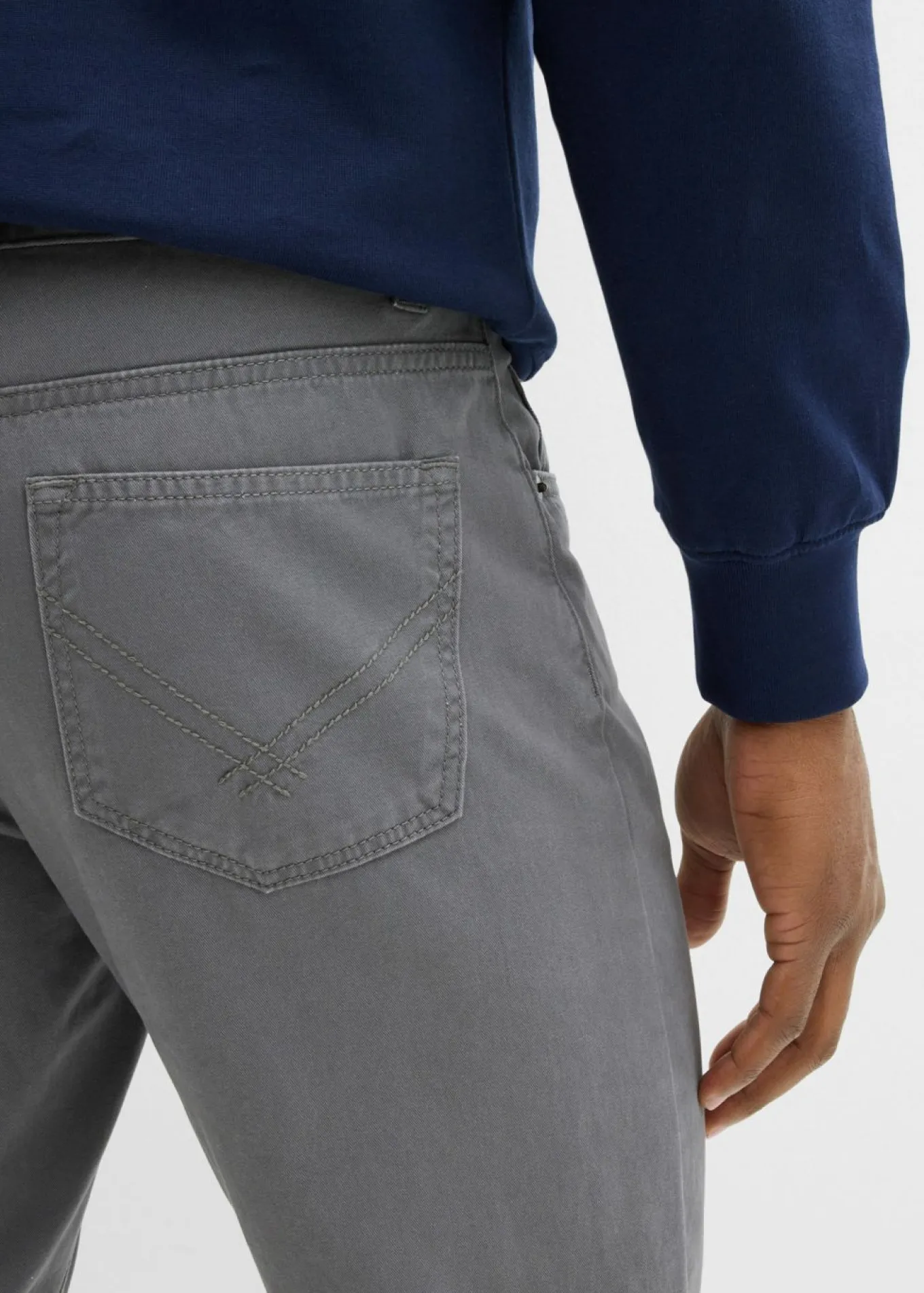 Pantalón de sarga regular fit de algodón orgánico, straight