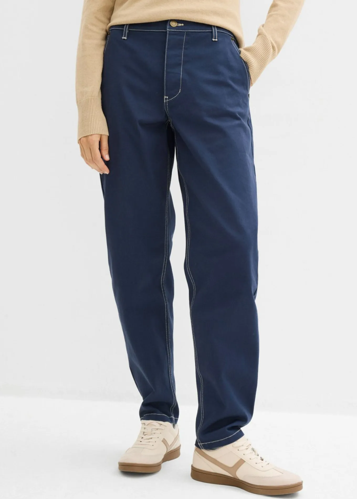 Pantalón de sarga tipo barrel