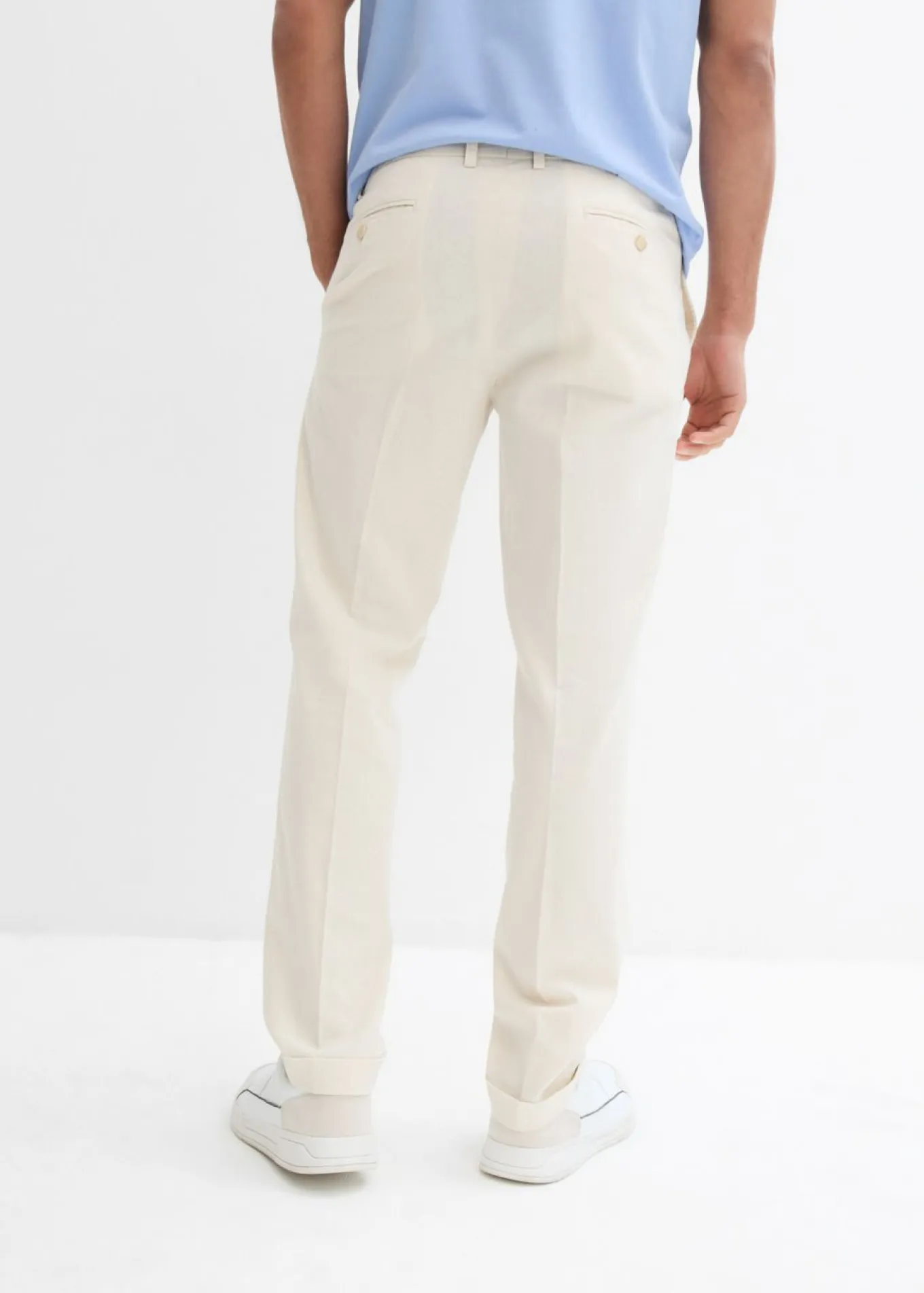 Pantalón de traje con lino y corte recto