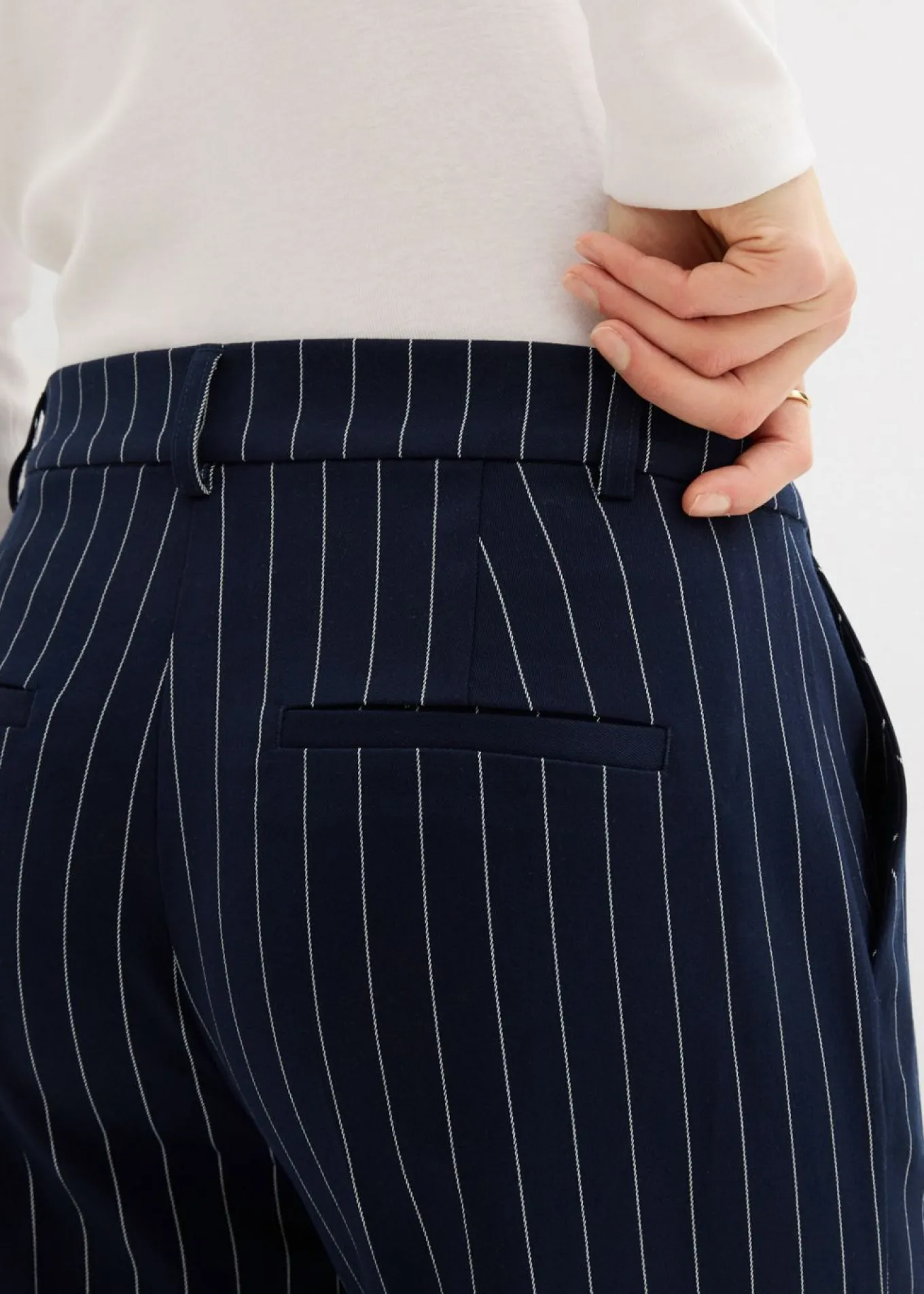 Pantalón de traje con rayas