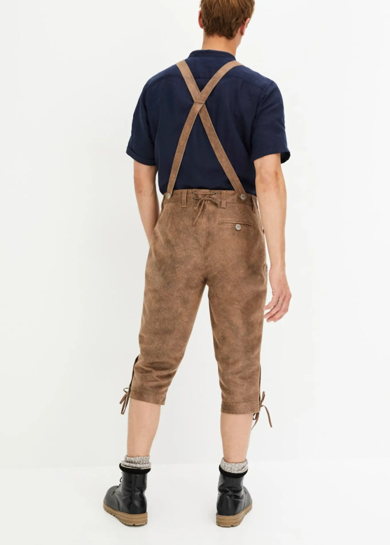 Pantalón de traje tradicional tirolés
