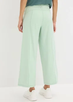 Pantalón deportivo con pernera ancha y material de secado rápido