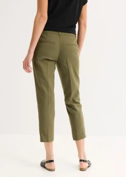 Pantalón ejecutivo de largo capri