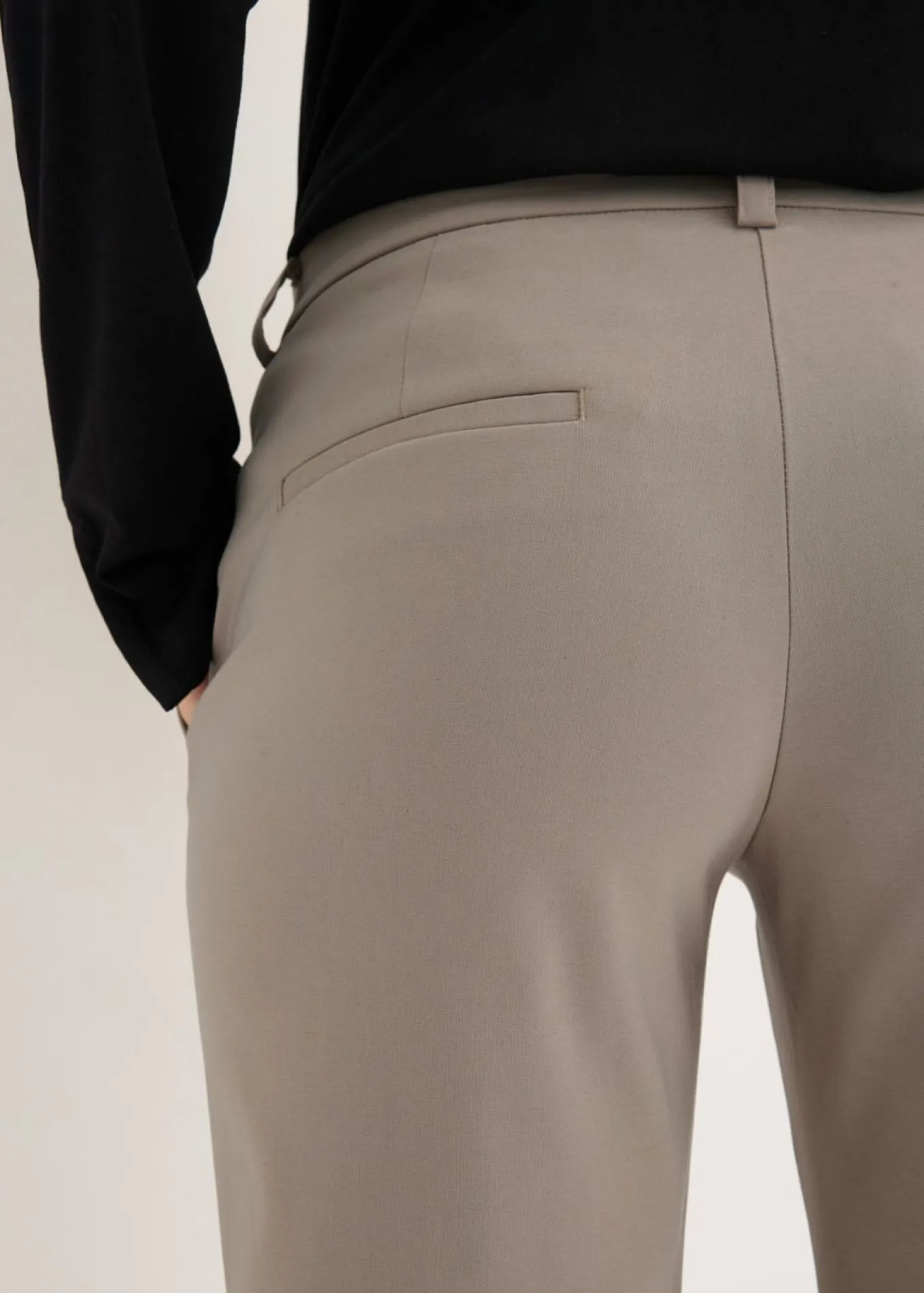 Pantalón elástico