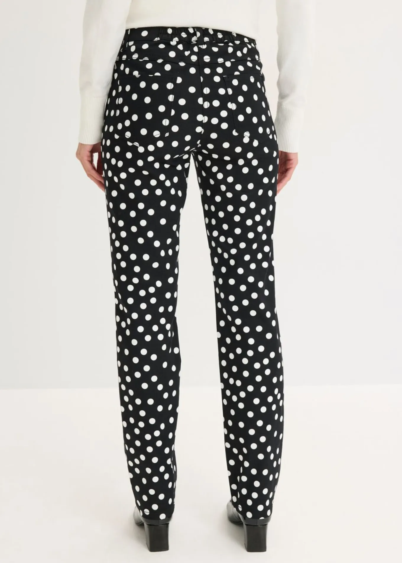 Pantalón elástico 5 bolsillos