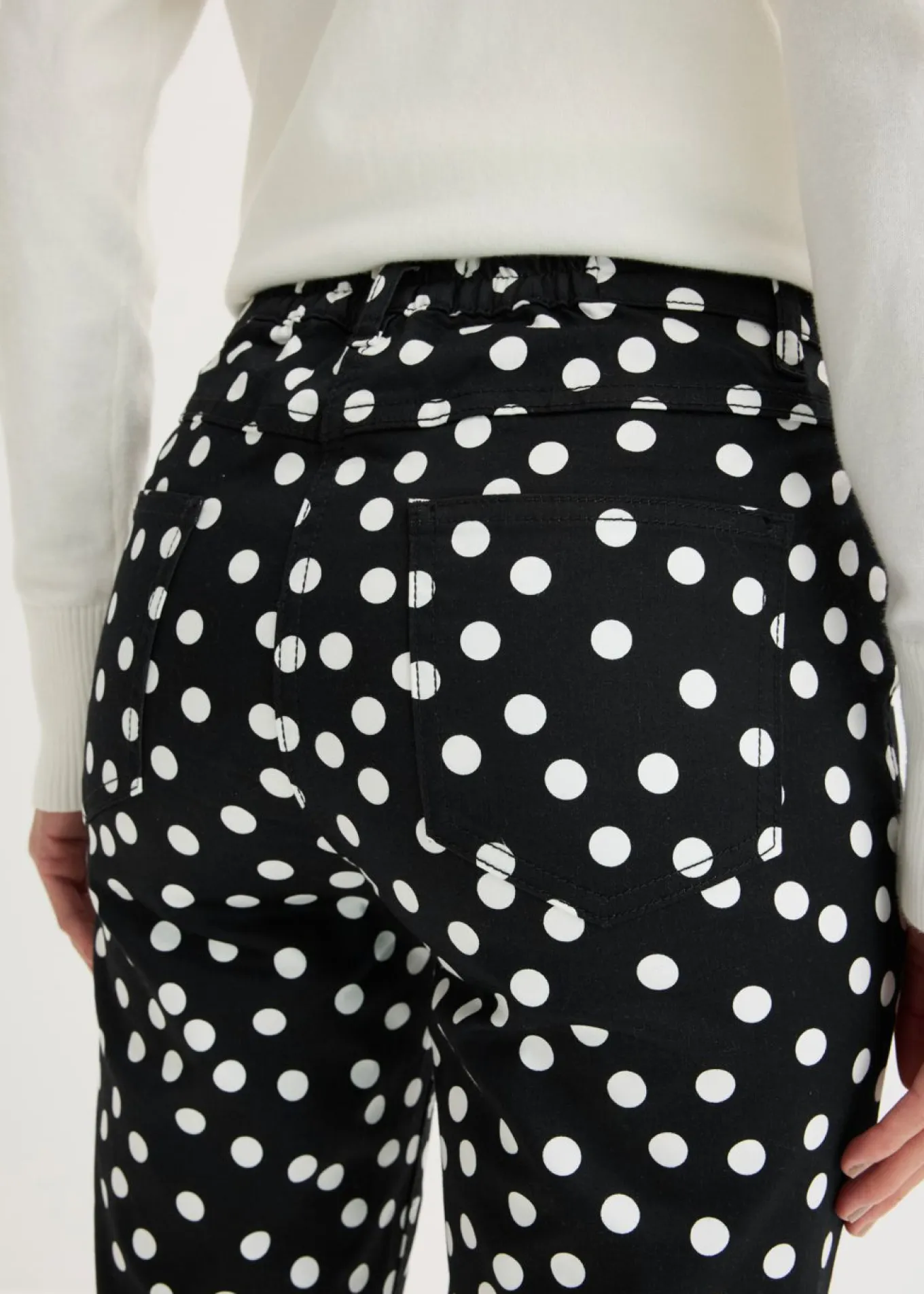 Pantalón elástico 5 bolsillos