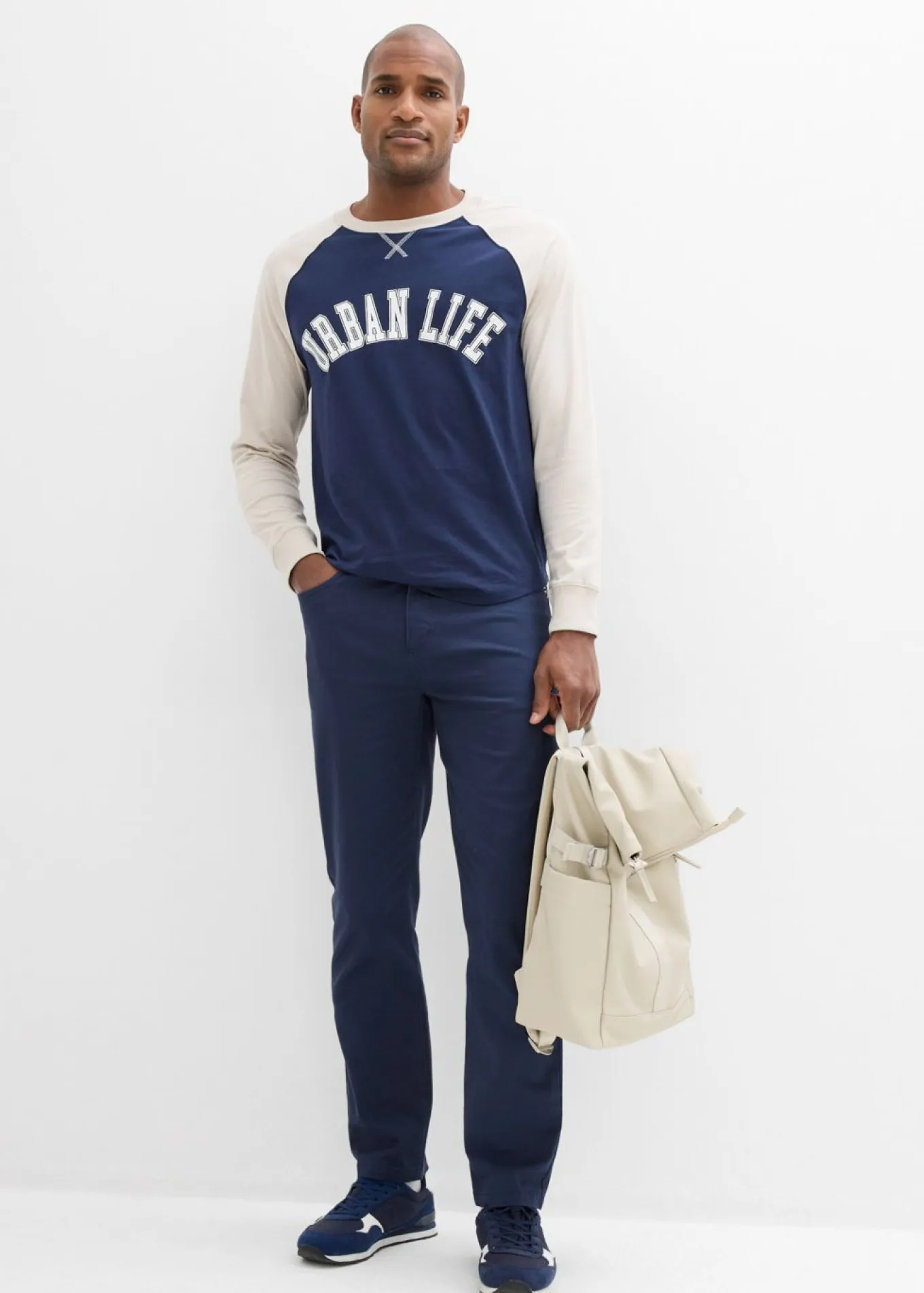 Pantalón elástico, classic fit, straight