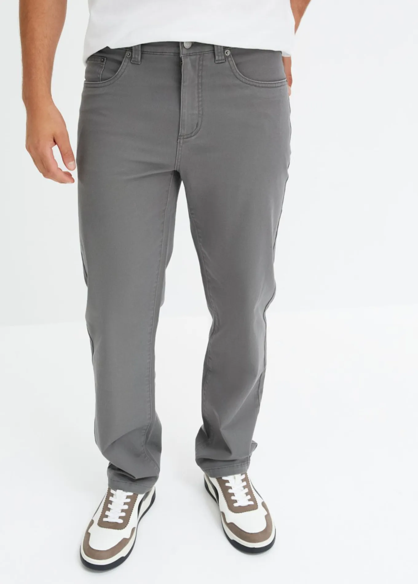Pantalón elástico, classic fit, straight