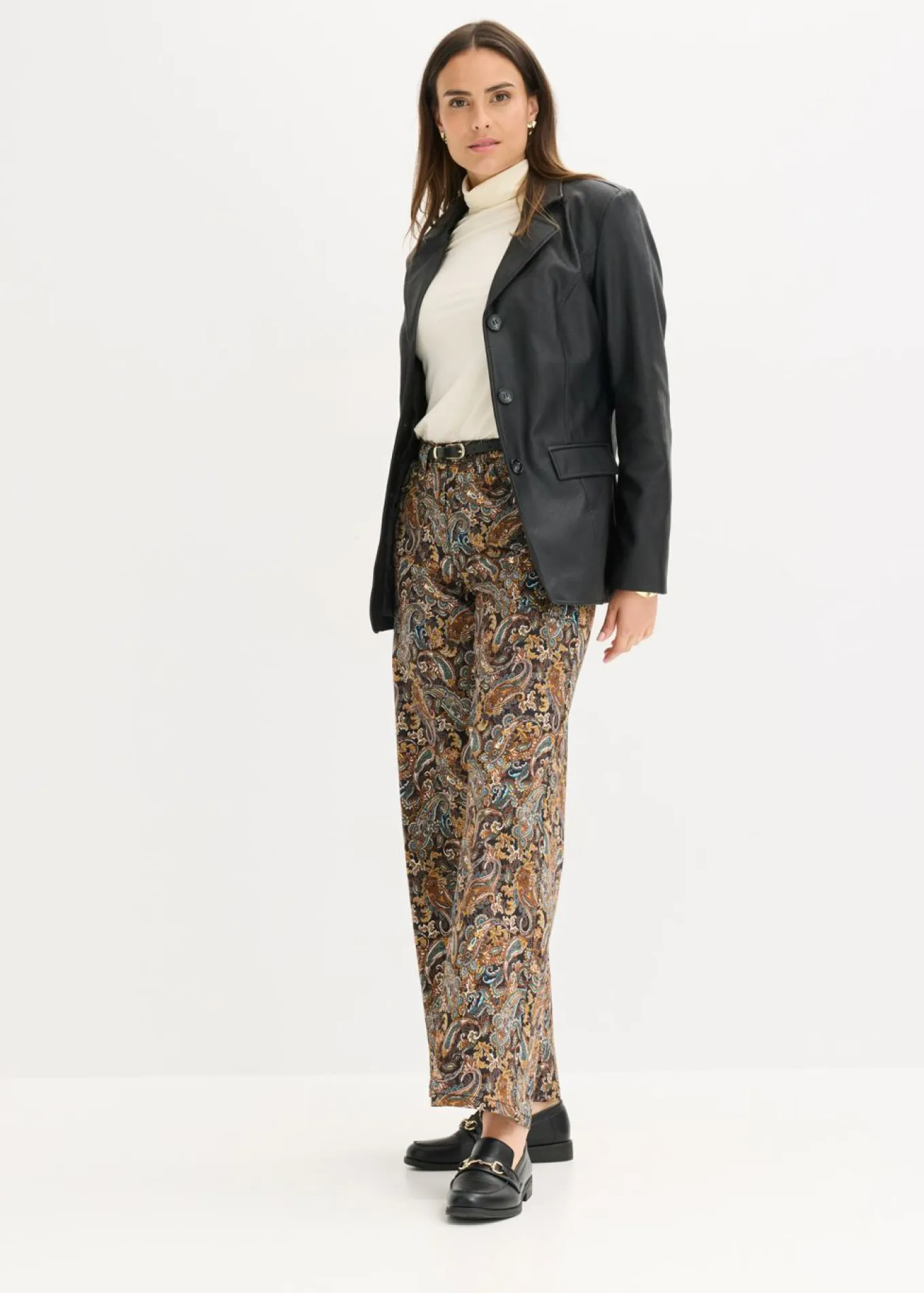 Pantalón elástico de algodón con perneras anchas
