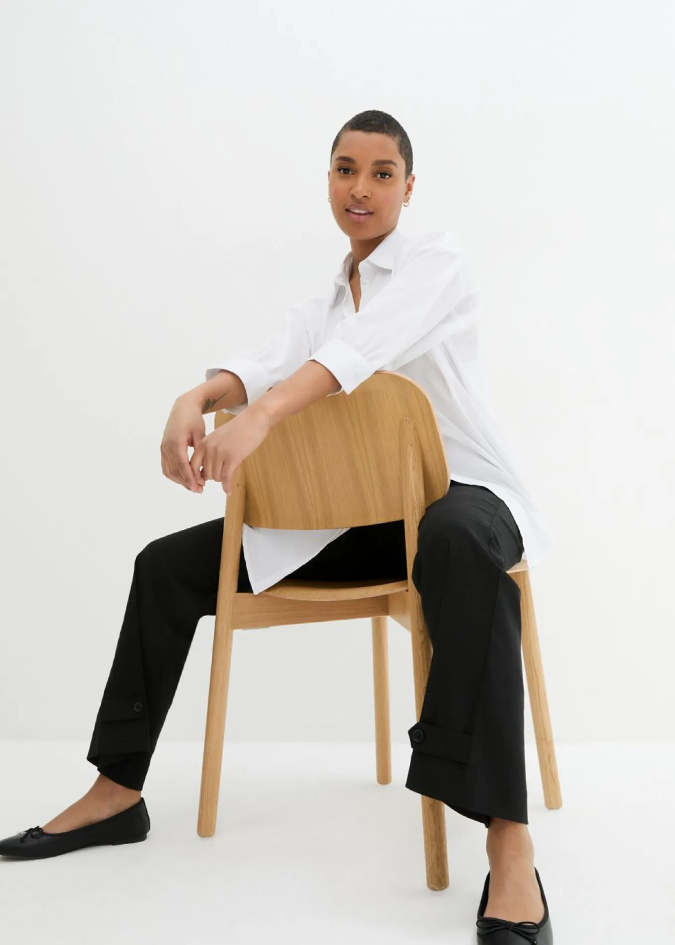 Pantalón elástico de bengalina con cintura cómoda