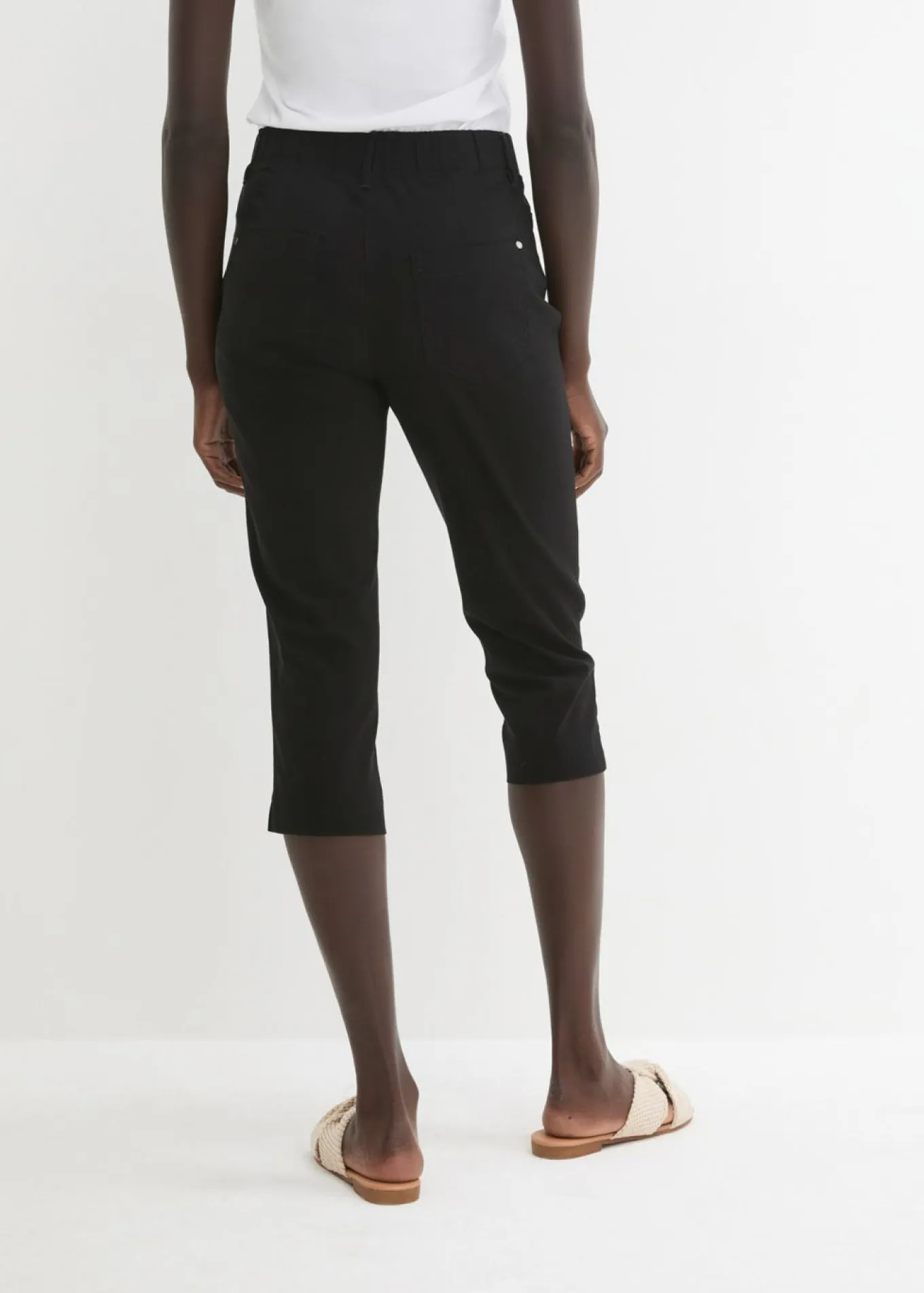 Pantalón elástico de corte capri con cintura elástica