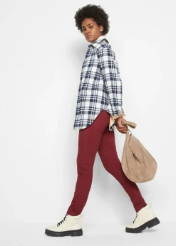 Pantalón elástico de corte slim