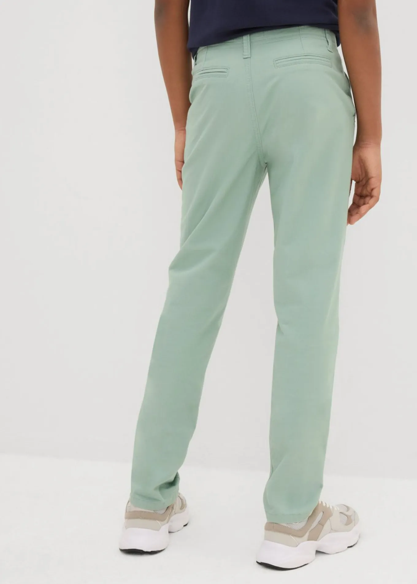 Pantalón elástico tipo chino con cintura ajustable y corte ajustado/recto