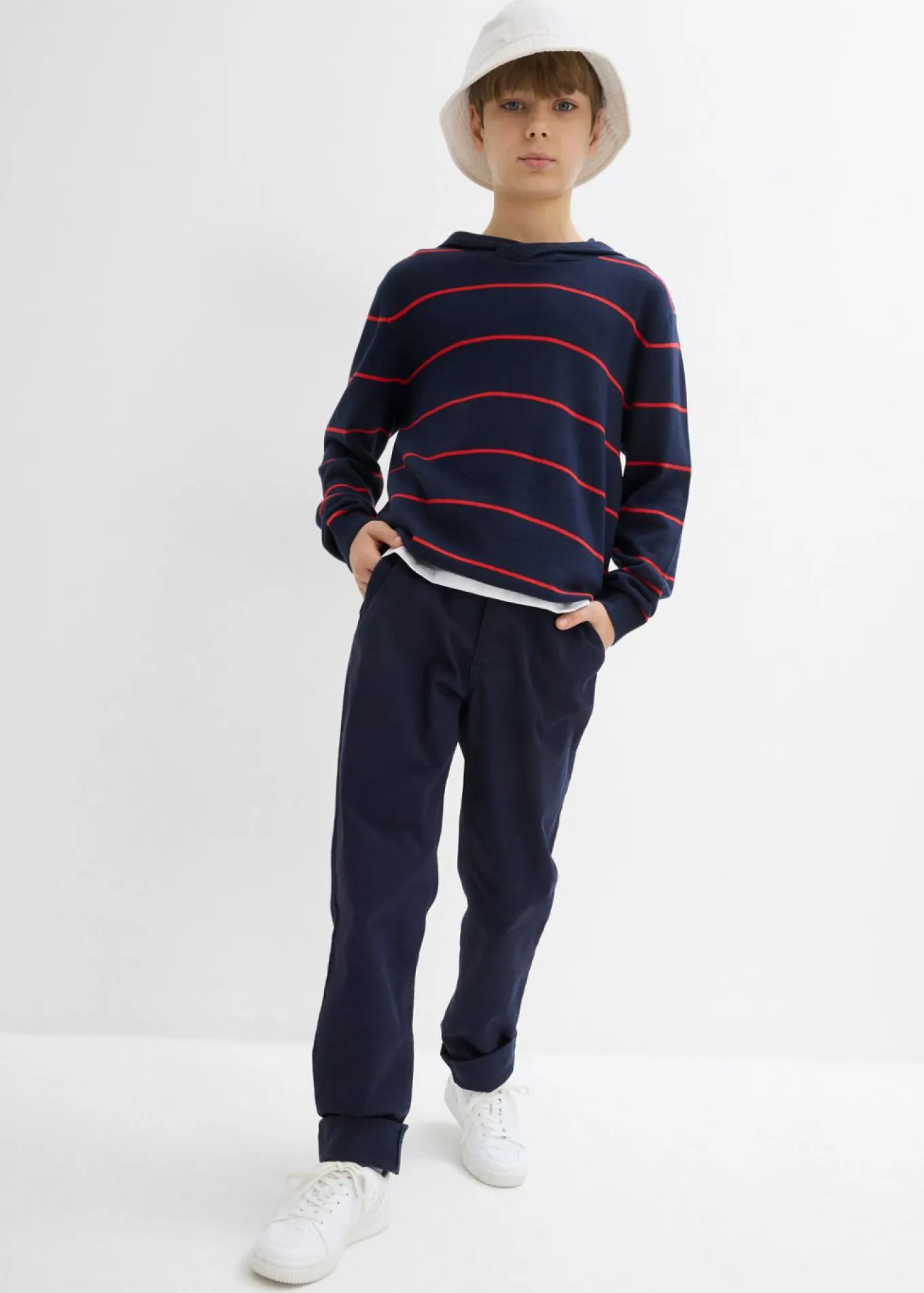 Pantalón elástico tipo chino con cintura ajustable y corte ajustado/recto