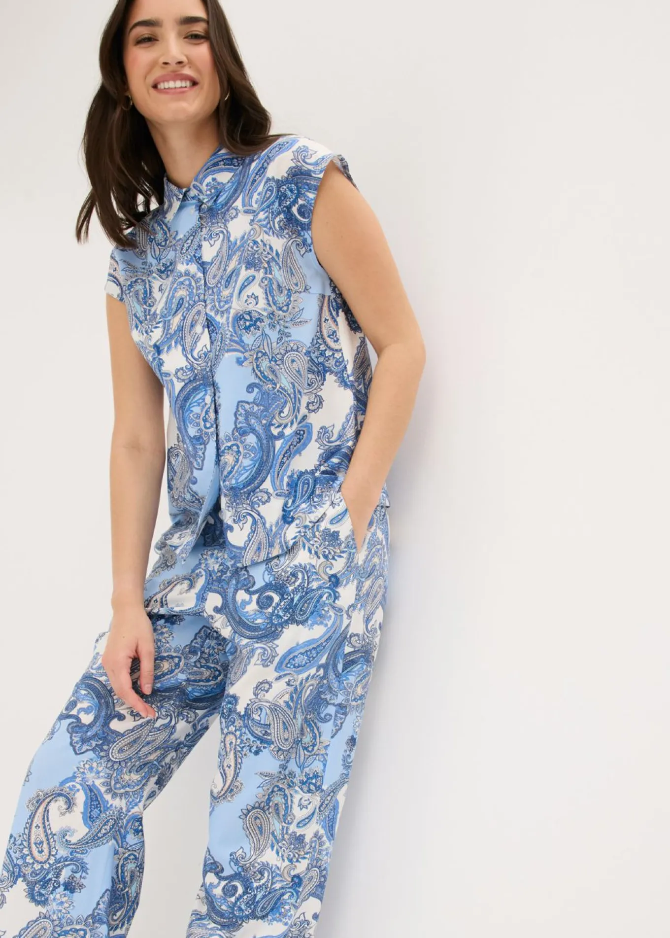 Pantalón estampado de viscosa fluida
