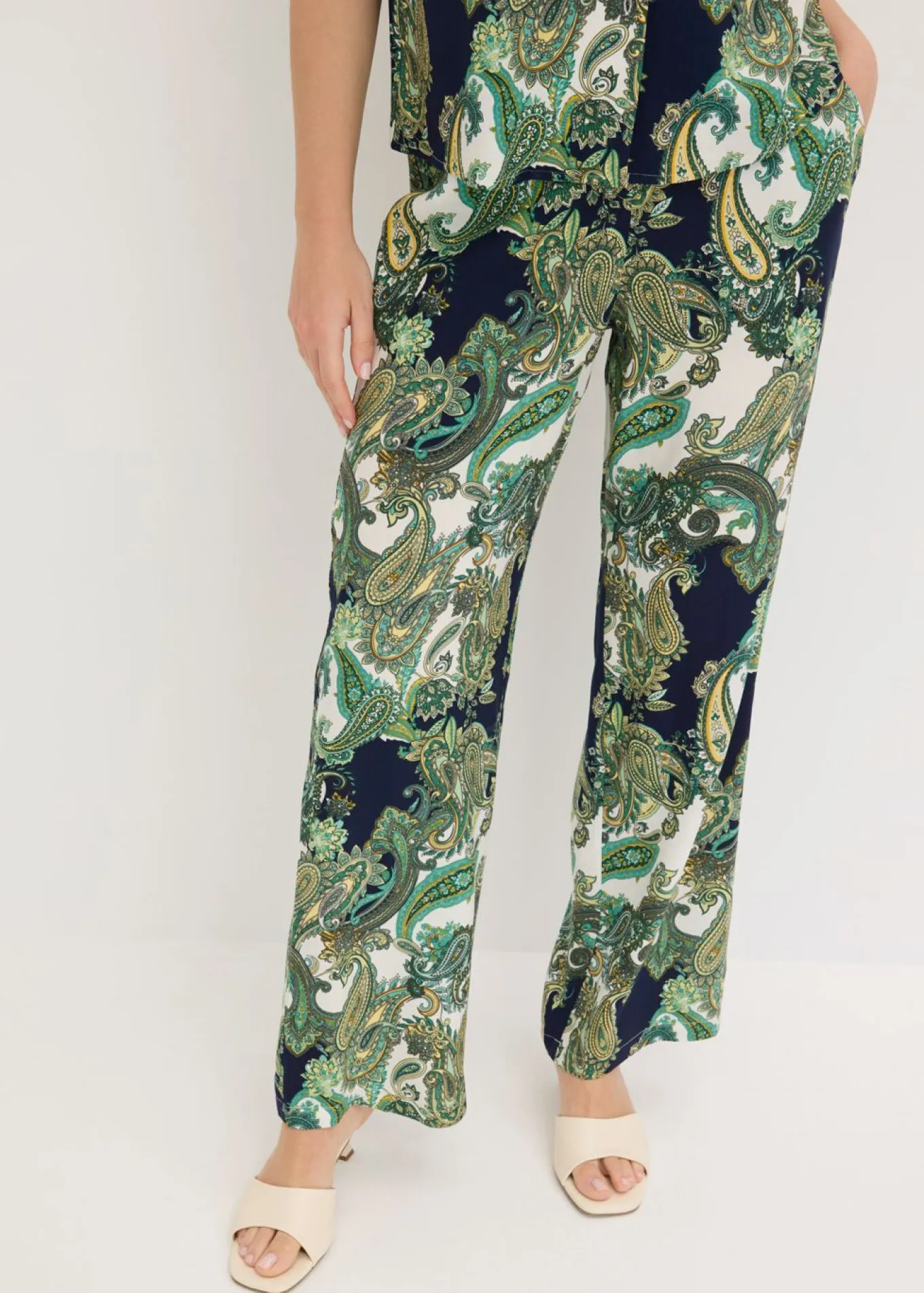 Pantalón estampado de viscosa fluida