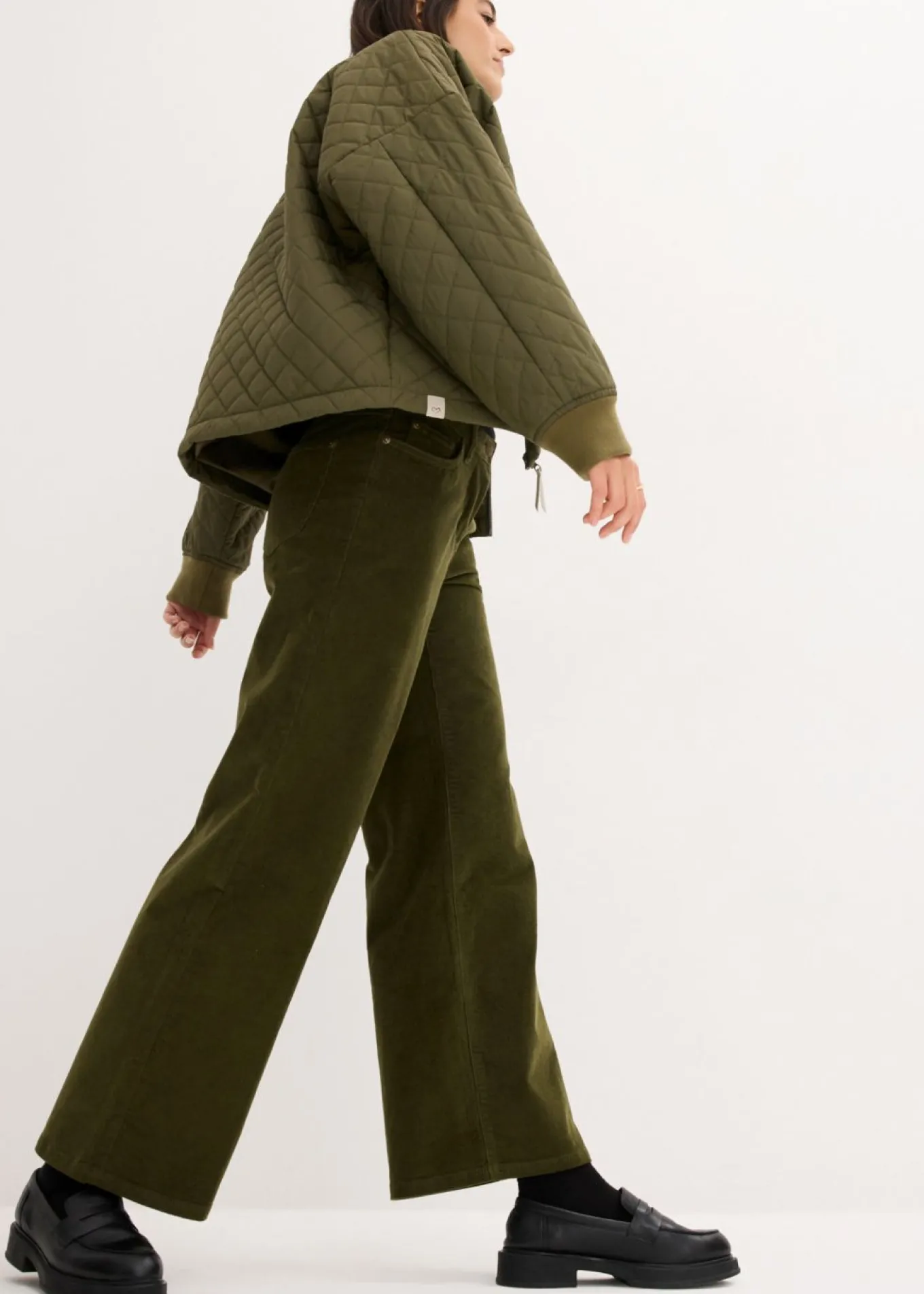Pantalón estilo Marlene de pana