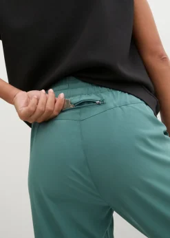Pantalón funcional de largo capri y secado rápido