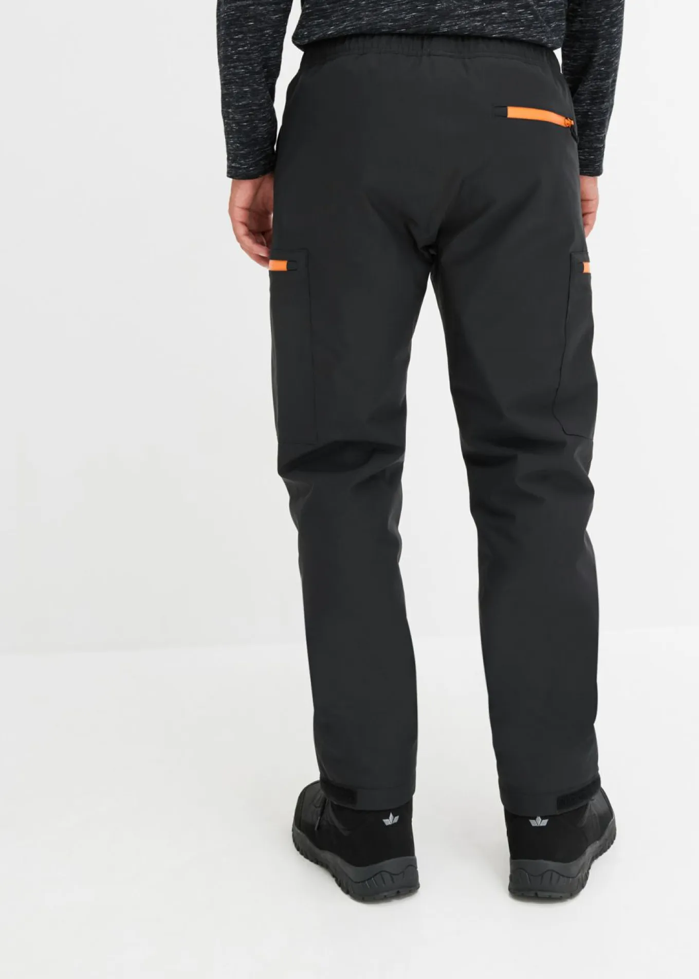 Pantalón funcional tipo cargo, impermeable, con forro cálido, relaxed fit
