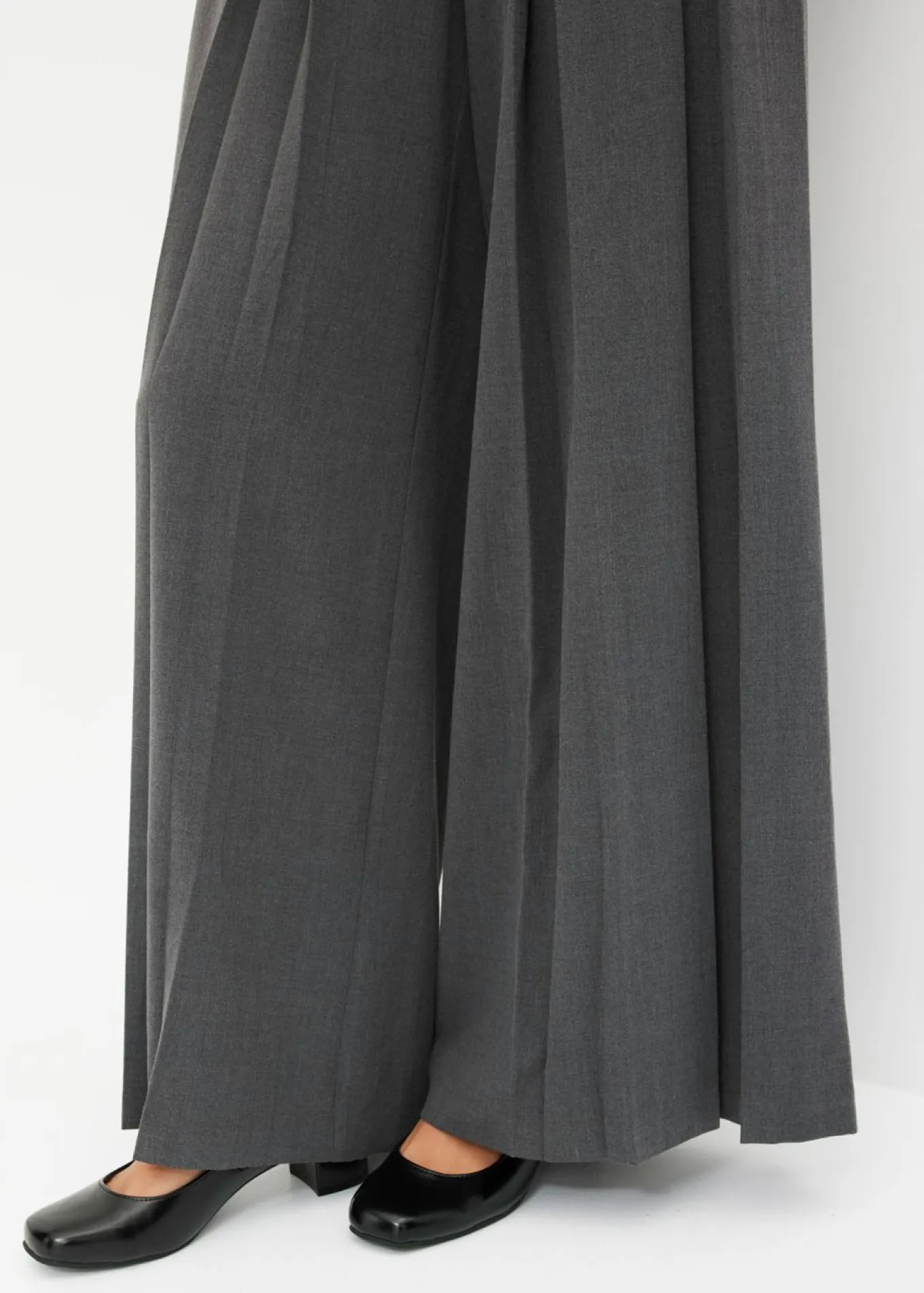 Pantalón Marlene ancho con mezcla de viscosa fluida