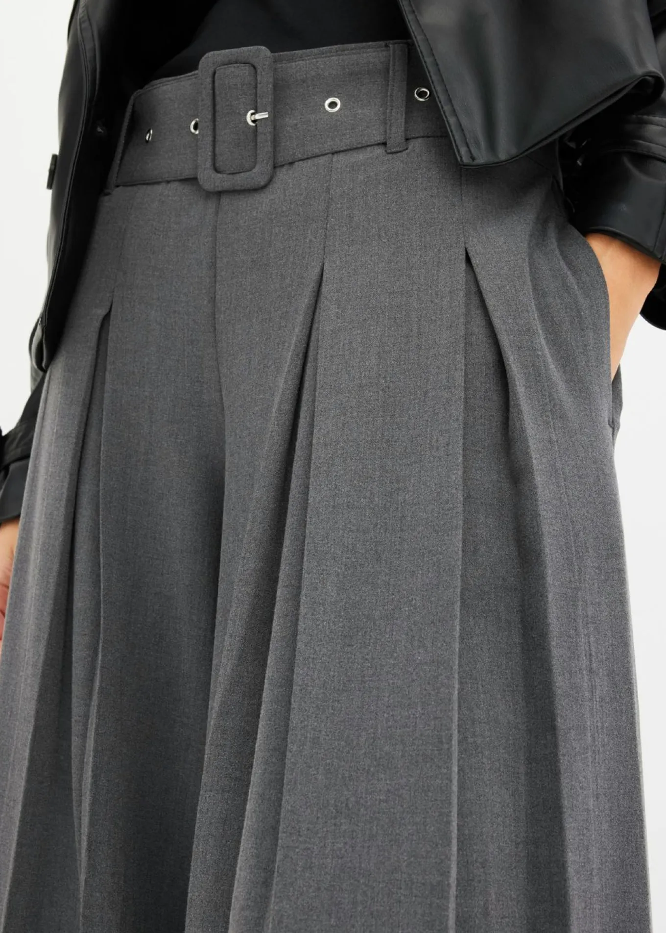 Pantalón Marlene ancho con mezcla de viscosa fluida