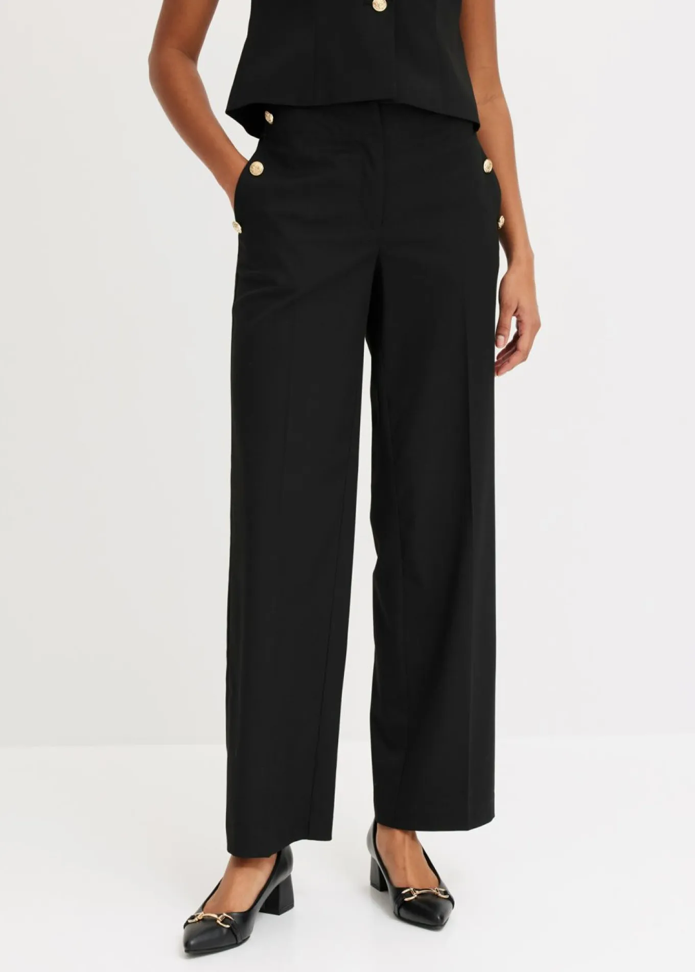 Pantalón Marlene con botones decorativos