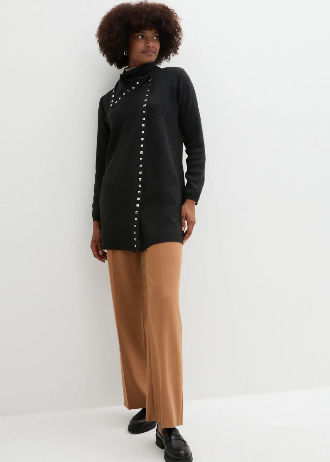 Pantalón Marlene con cinturón decorativo
