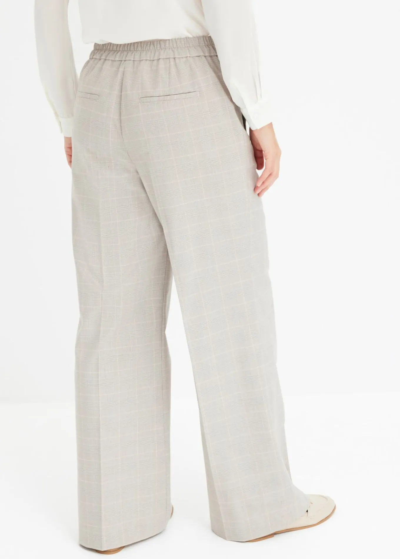 Pantalón Marlene con viscosa de cuadro galés