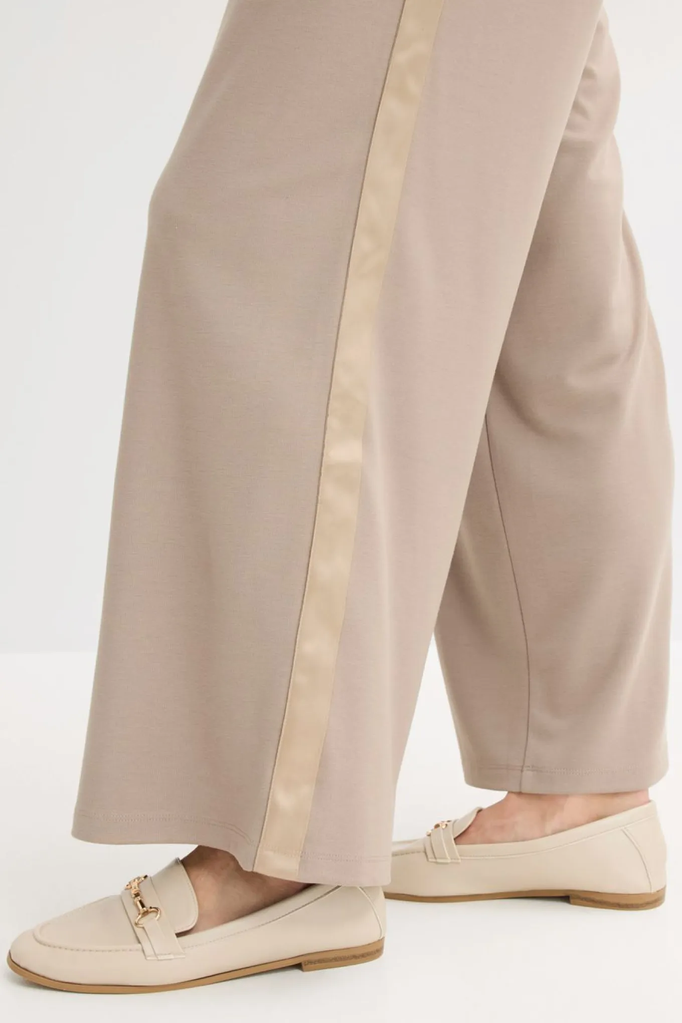 Pantalón Marlene de Punto di Roma con cinta de satén