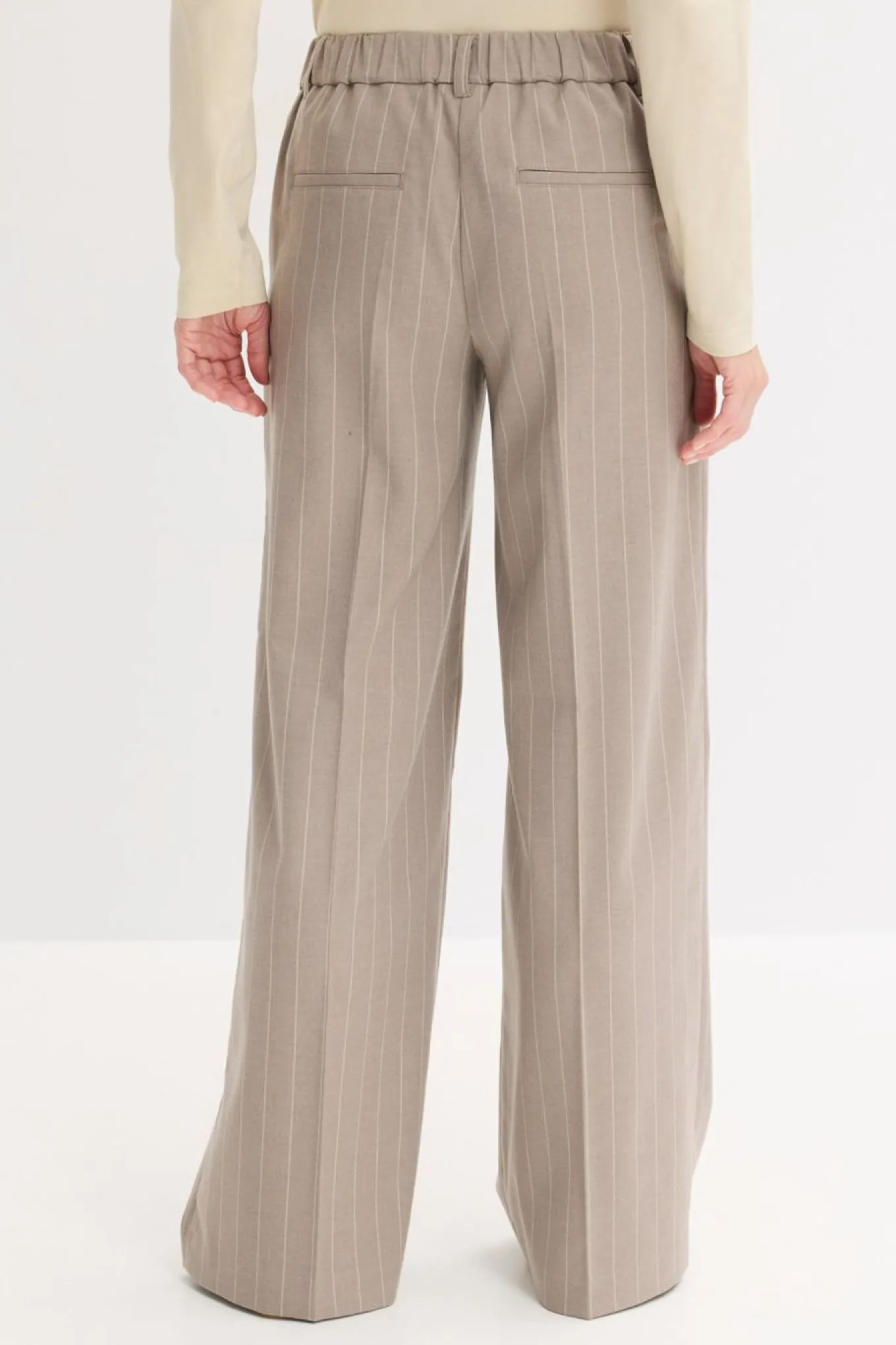 Pantalón Marlene de raya diplomática