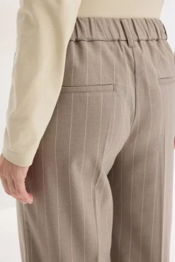 Pantalón Marlene de raya diplomática