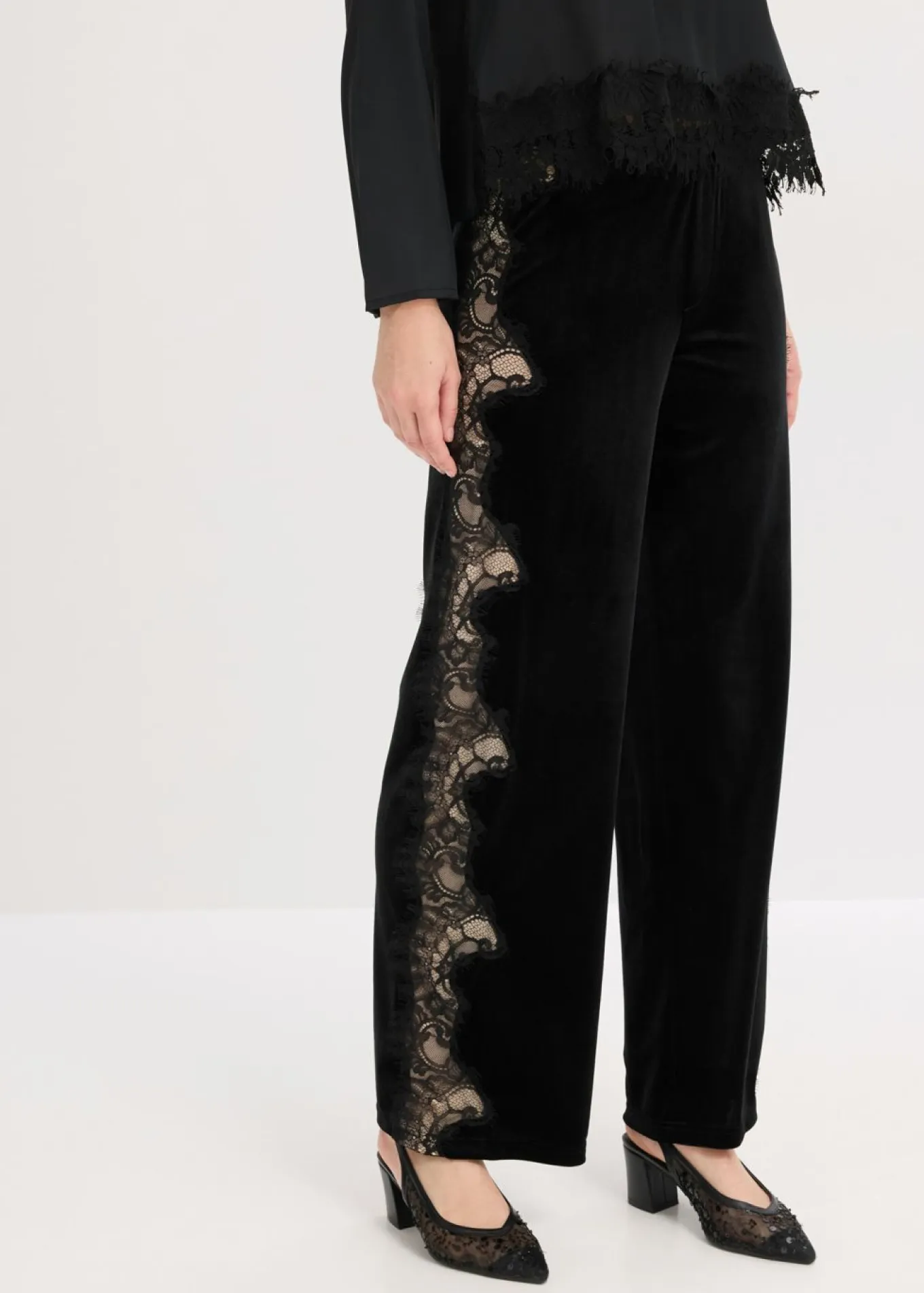 Pantalón Marlene de terciopelo suave con inserción de encaje