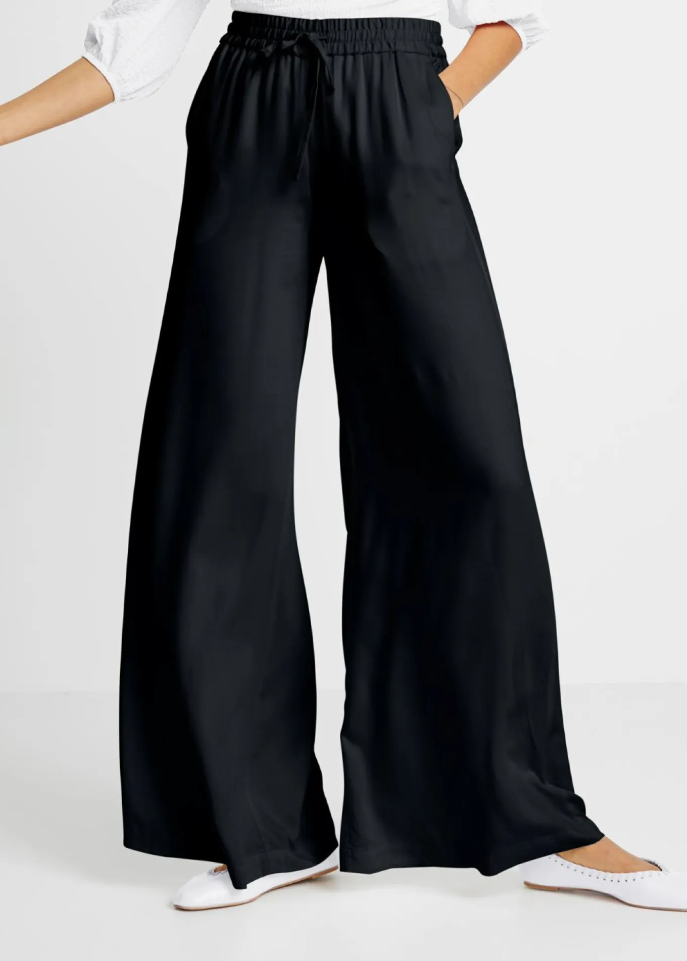 Pantalón Marlene de viscosa ligeramente brillante