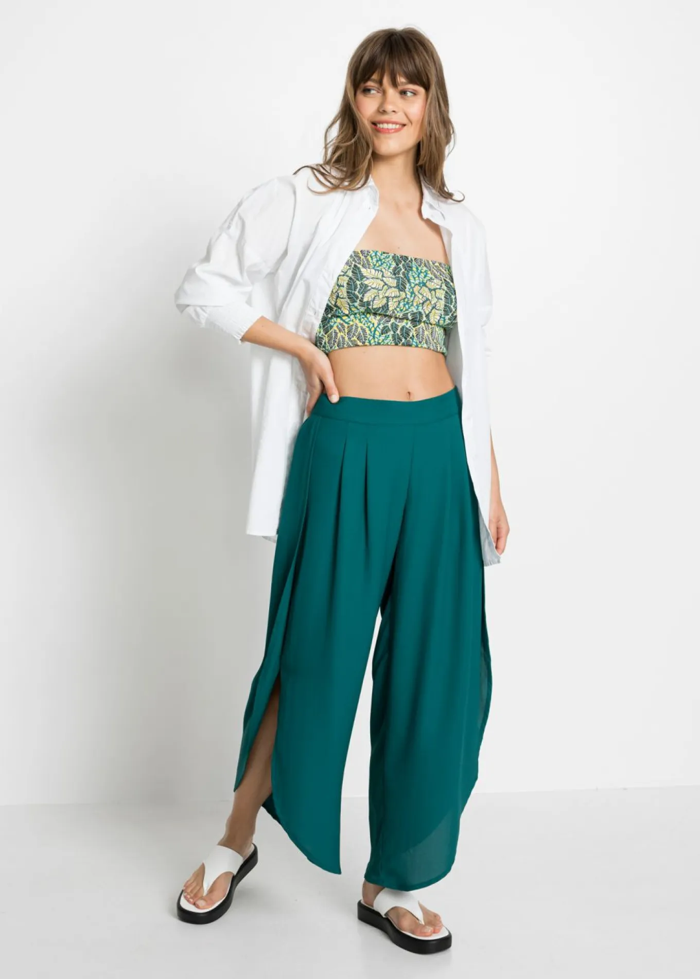 Pantalón palazzo con abertura