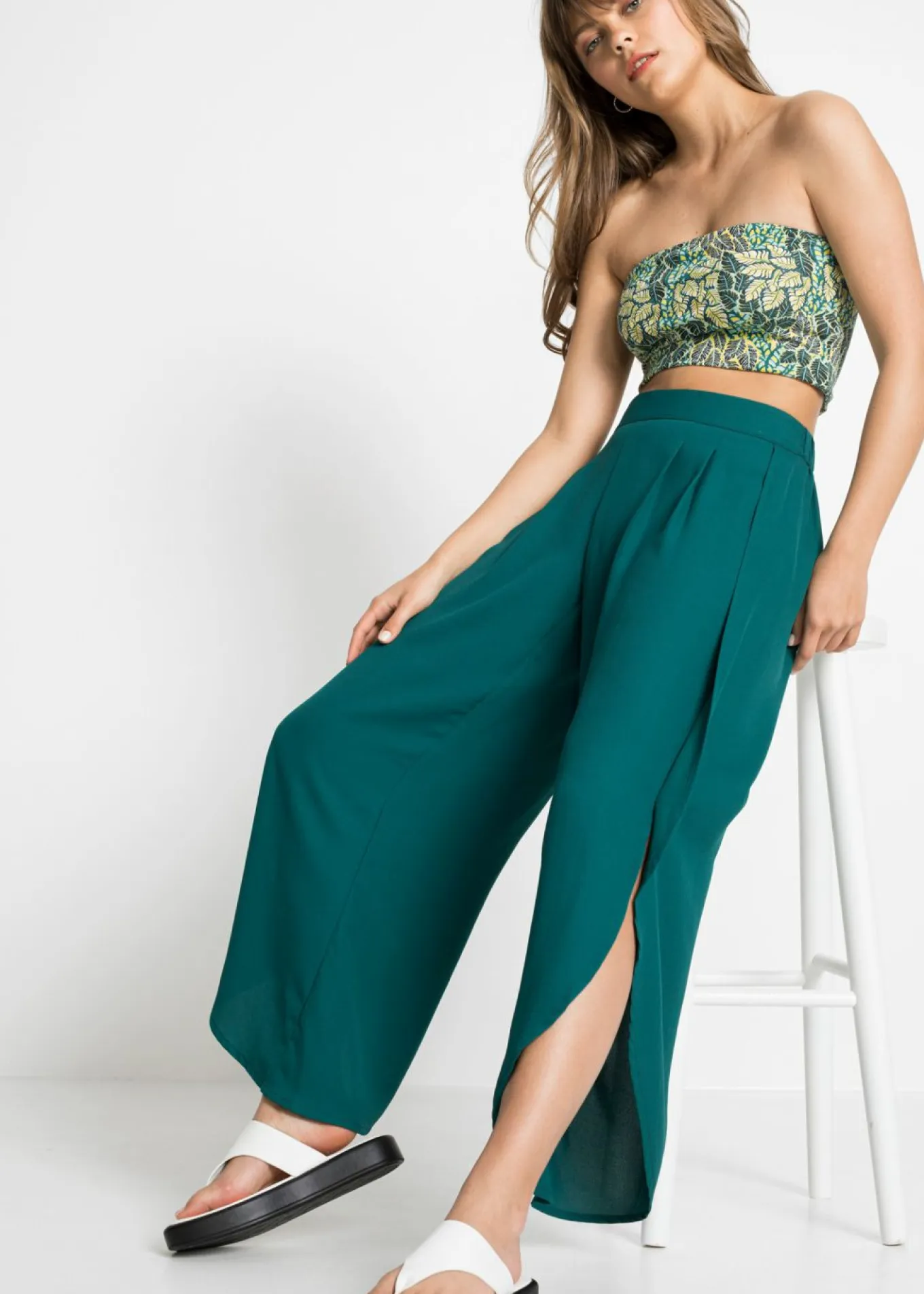 Pantalón palazzo con abertura