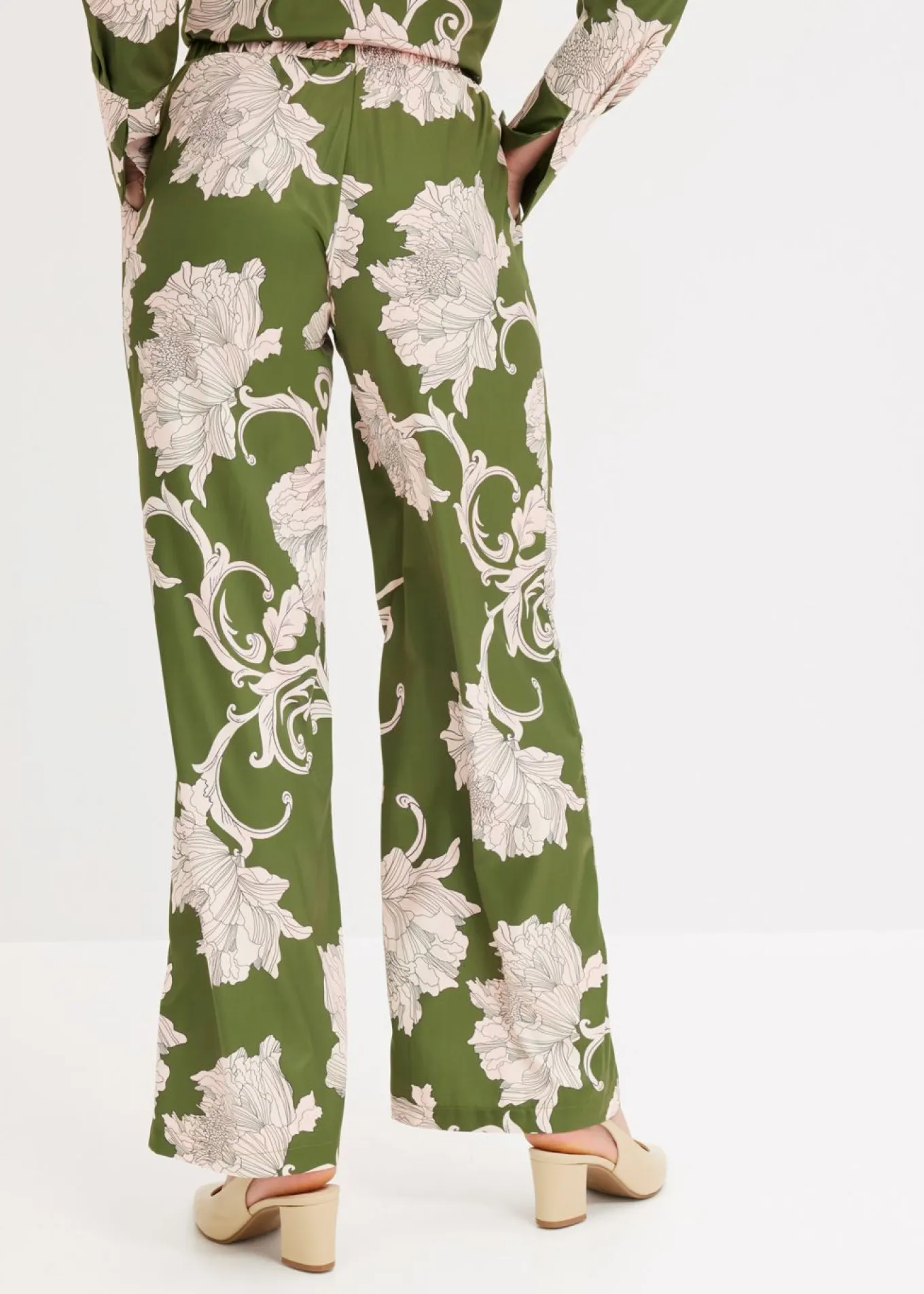 Pantalón palazzo de satén fluido